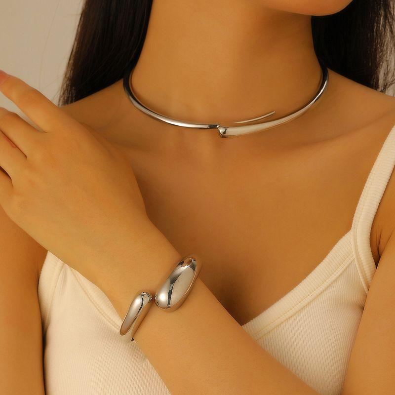 European and American Cross-Border Personalized Geometric Metal Glossy Spring Open Choker Bracelet for Women Punk Simple Necklace Choker