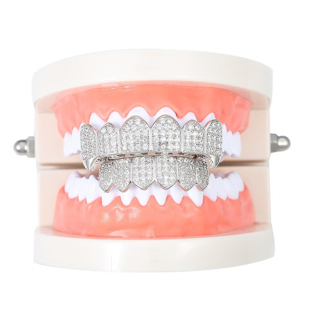 Hip Hop Grillz Gold Grillz Vampire Fangs Micro Inlaid Zircon 18K Gold Teeth Trendy Decorative Grillz