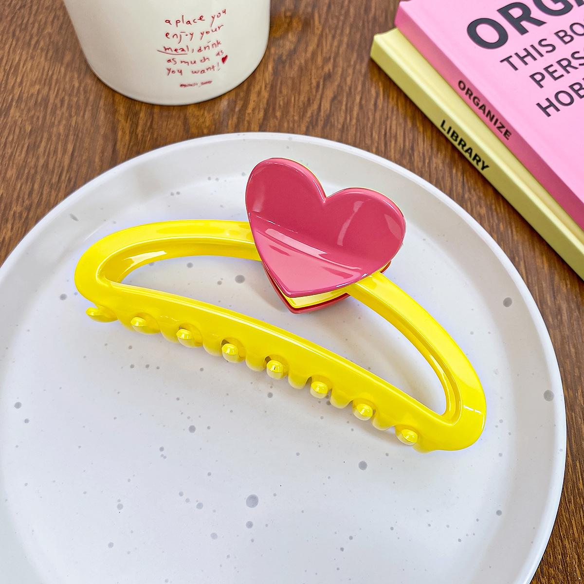 

Bofeiya Heart Claw Clip: Versatile Candy Color Hair Accessory for Women Direct Manufacturer Sale
