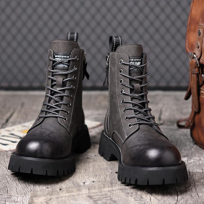 Fashion High Quality Male Genuine Leather Ankle Boots Classic Outdoor Motorcycle Shoes Mens High Top Casual Shoes New Trendy Jeans Boots