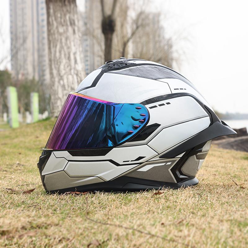 966Motorcycle helmets, men's and women's full face helmets, four season personalized large tail wing motorcycle running helmets