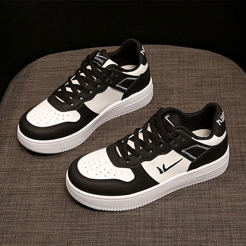 Thick Baseplate Shoes Women's Versatile and Light Casual Shoes Children's Spring 2025 New School Style Temperament Sports Shoes Women