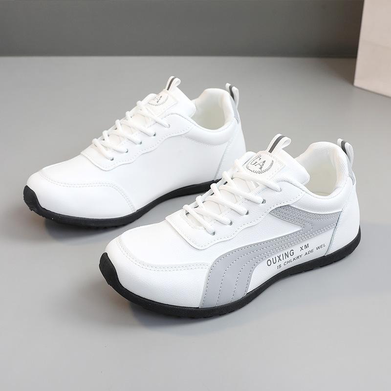 

Удобная стильная женская обувь 2025 года, модная весенне-осенняя повседневная обувь для сноуборда, кроссовки для бега, простая трендовая женская обувь для студентов, дышащая 40