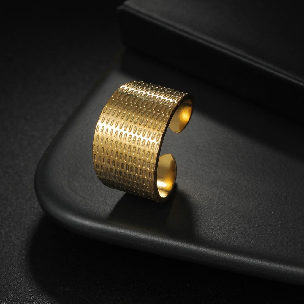 Adjustable Non-Fade Electroplated Couple's Ring