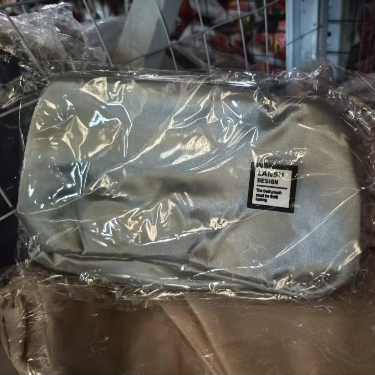 

Портативная водонепроницаемая термосумка для ланча - сумка для бенто из ткани Оксфорд с подкладкой из алюминиевой фольги. 21x14x13 cm