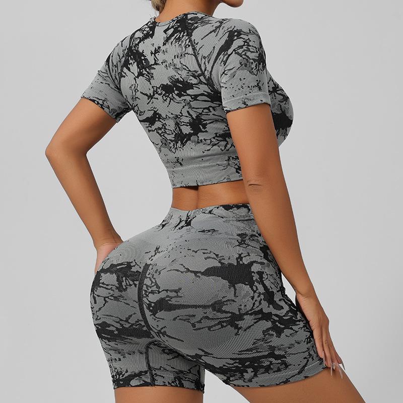 Tie-Dye Yoga Set: Beautiful Back Sports Bra & High-Waist Peach Lift Leggings