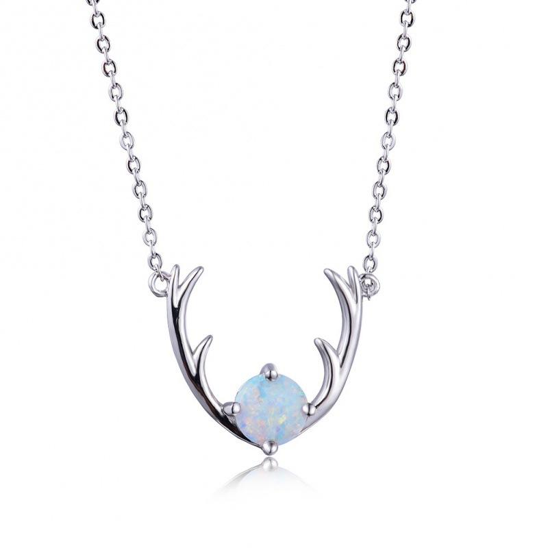 Wish Internet celebrity simple ins wind four-claw opal elk pendant necklace women's exquisite neck chain