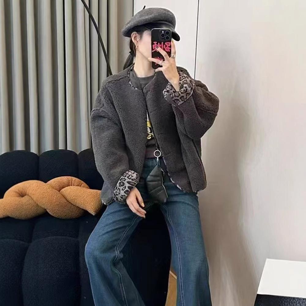 

Fashion leopard print spliced lamb wool jacket women s 2025 winter new thickened warm fur integrated top XL темно-сірий