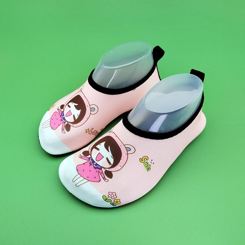 Children's Quick-Dry Non-Slip Water Shoes - Breathable Soft Sole for Beach, Water Park, Creek, and Yoga.