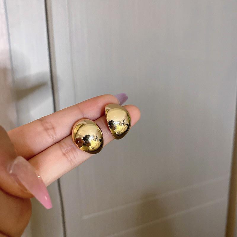 Women's Luxury Textured Metal Hoop Earrings - Versatile Niche Design