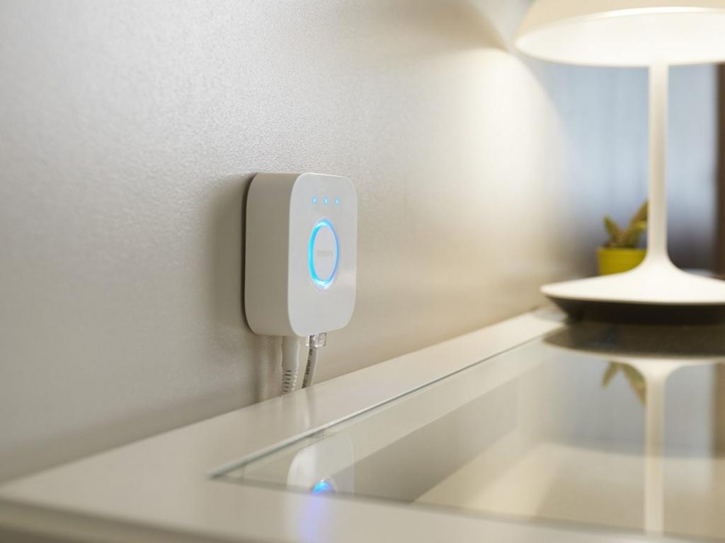 Philips Hue | Central Controller | Bridge | White