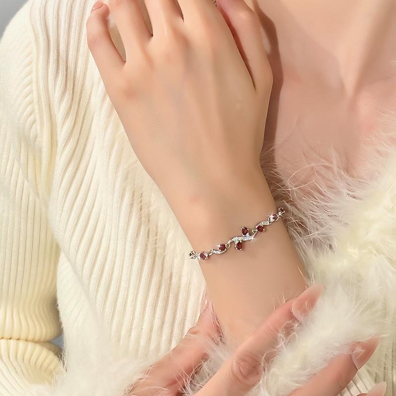S925 sterling silver bracelet women's premium sense pear-shaped natural olivine topaz light luxury crystal stone