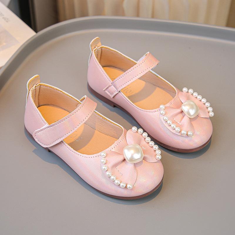 Girls' Black Leather Princess Shoes - Soft, Non-Slip Sole, Versatile for Spring/Autumn