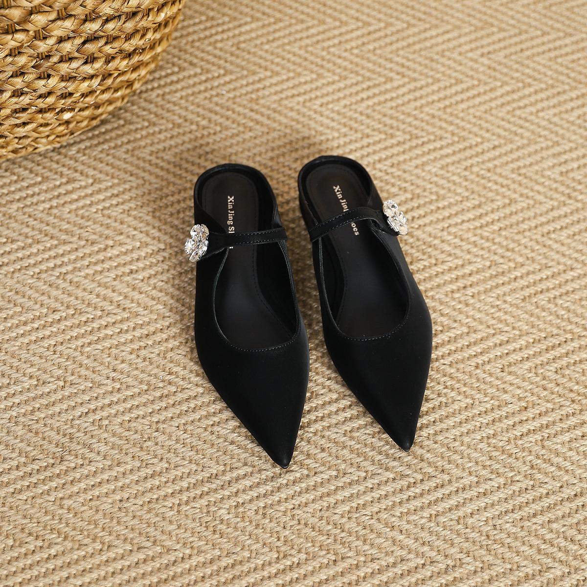 

K77-2 fairy wind crystal flower buckle pointed flat-soled single shoes 2025 new one-pedal low-heeled single shoes women s shoes 35 чёрный