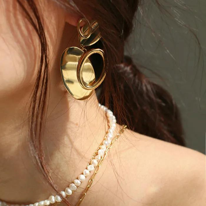 double heart motif earring