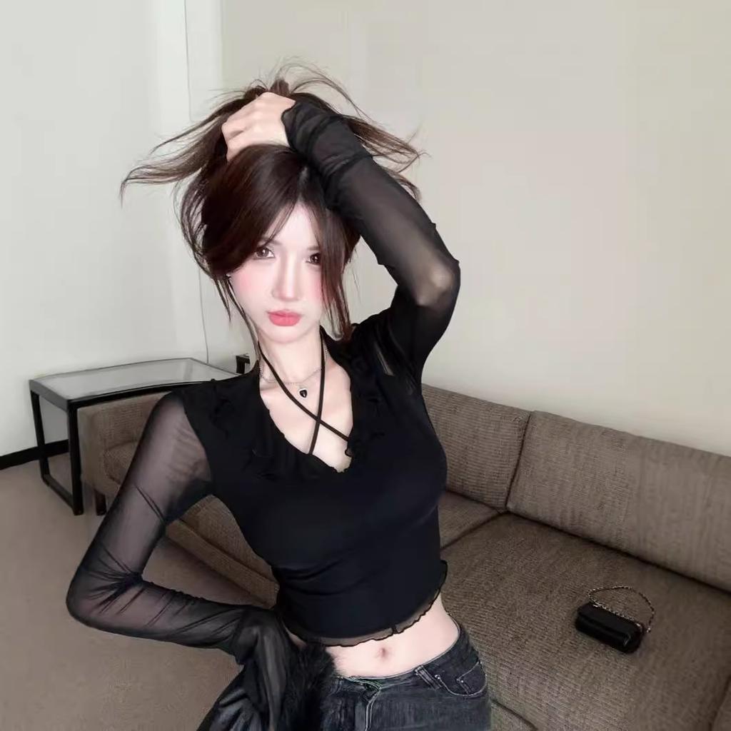 Early Spring Unique V-neck Halter Neck Ruffle Short Top Design Long-sleeved Base Blouse for Women