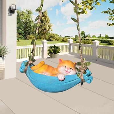 Sculpture Chat Mignon à Bascule en Résine Chat Orange sur Hamac Ornement Suspendu pour Jardin Extérieur Balcon Arbre Fenêtre Mur Voiture Décoration
