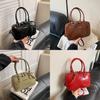 Vintage Fashion Hand Bag 2023 New Autumn Winter Small Square Bag High-end Sense Crossbody Shoulder Bag