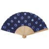 Fabricado por Ken é um leque com 21cm de diâmetro. Apresenta um design redondo em índigo proporcionando uma Onda refrescante, Ohnishi, padrão tie-dye estilo japonês,