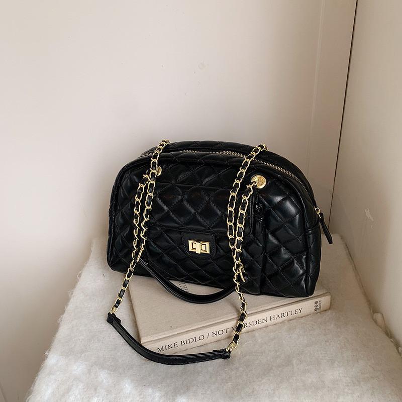 Ielgy Boston Pillow Bag Diamond Chain Shoulder Armpit Bag All-Match Portable