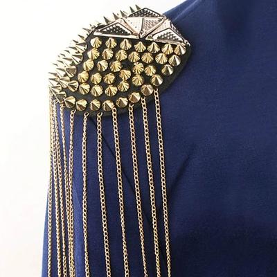 Cool Club Tassel Chain Epaulette Pin Jacket Vintage Brooch Exquisite Rivet Shoulder Badges Cosplay