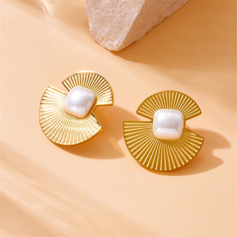 Gold Tone Sunburst Fan Shaped Stud Earrings with Square Pearl