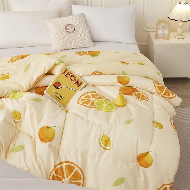 Skin-Friendly All-Season Polyester Quilt