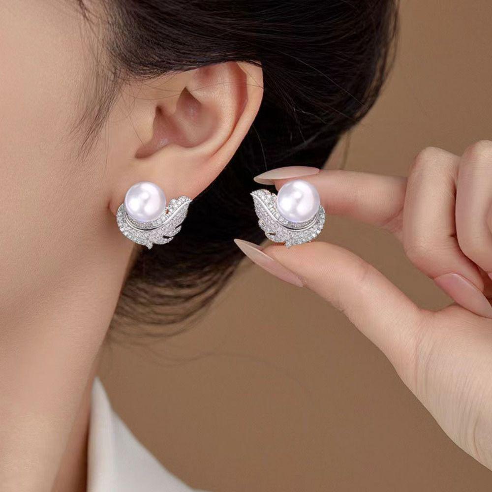 

Delicate Feather Pearl Earring Crystal Rhinestone Stud Earring Retro Gifts серый