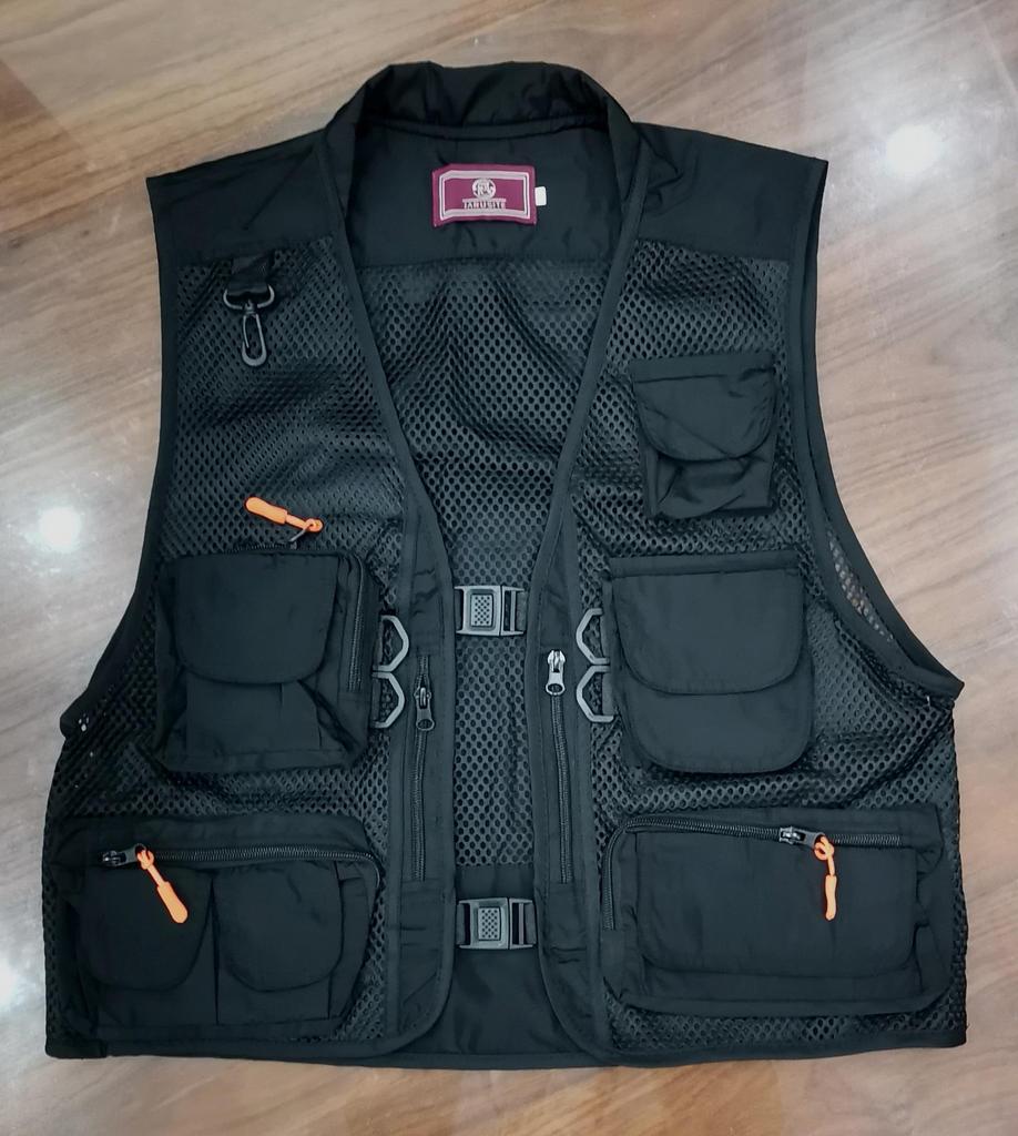 Men's Breathable Multi-Pocket Outdoor Vest for Fishing, Photography, and Workwear