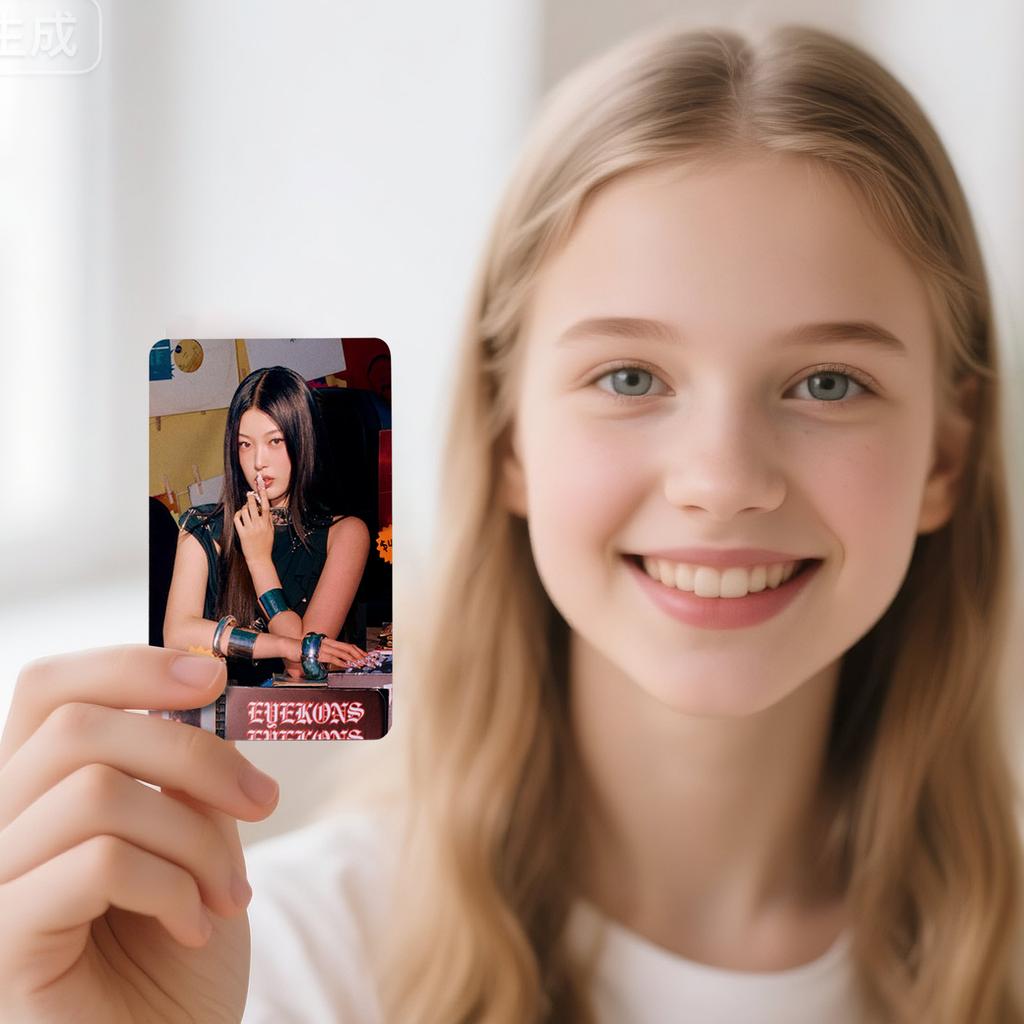 Hayran Destek Hediye Kutuları, Akrilik Anahtarlıklar, Lomo Kart Tutucuları Ve Diğer Ürünler.