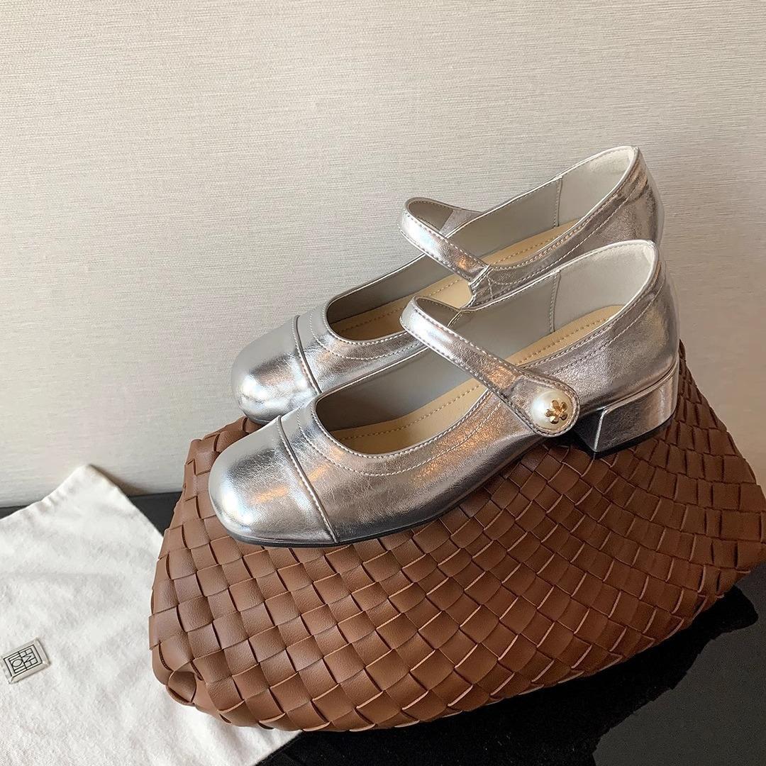 

Супермягкие туфли Мэри Джейн из овчины с круглым носком, жемчужной пряжкой-одной планкой и толстым каблуком 40