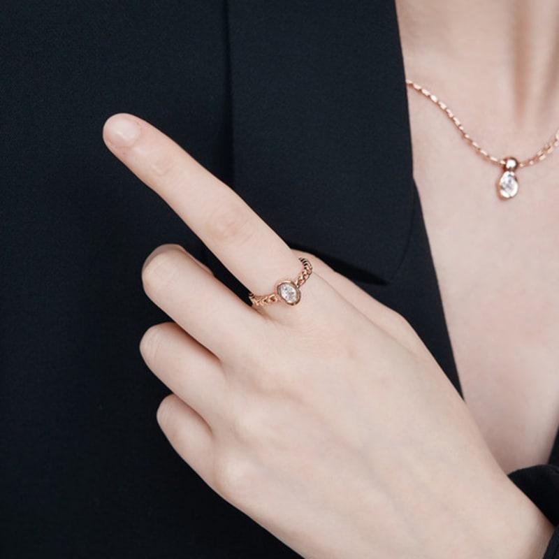 ELLE Jewelry Vivid Party Oval Cubic Ring ELBRWR134