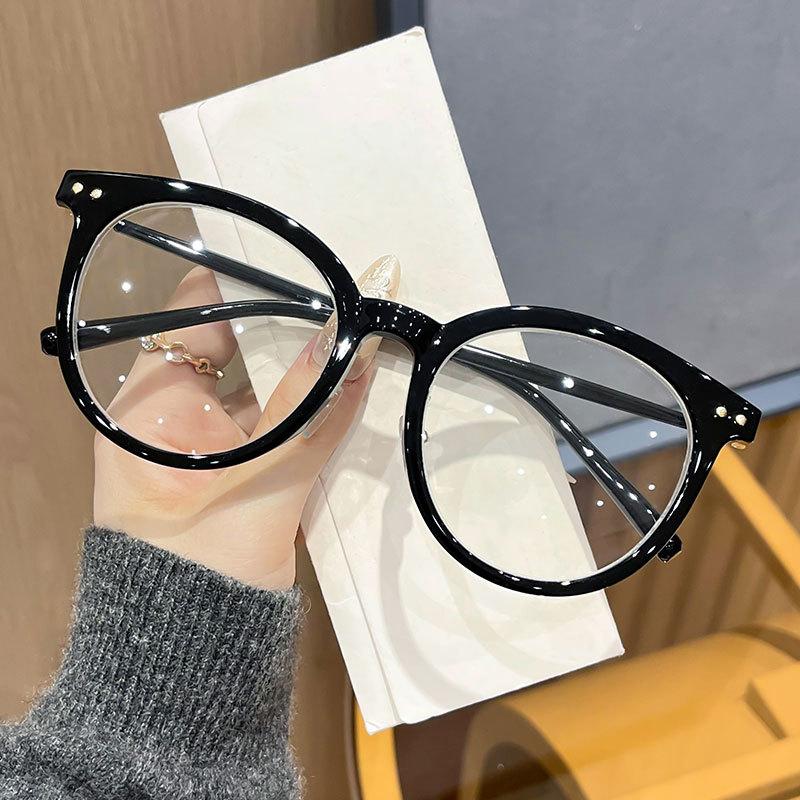 Retro Round HD Reading Glasses Stylish Oversized Frames with Blue Light Protection Presbyopia Glasses Unisex Trendy Eyewear