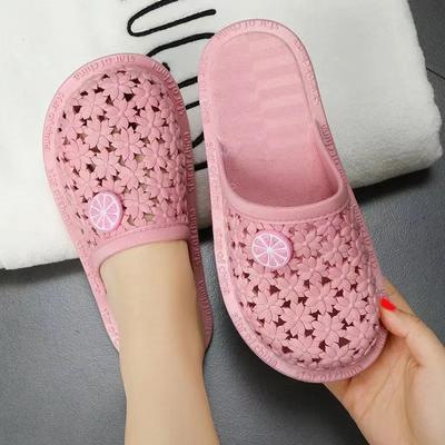 Trou creux chaussures femmes maison enveloppé pied sandales mode vêtements chauds pantoufles silencieux anti-dérapant paresseux chaussures d'été coréen