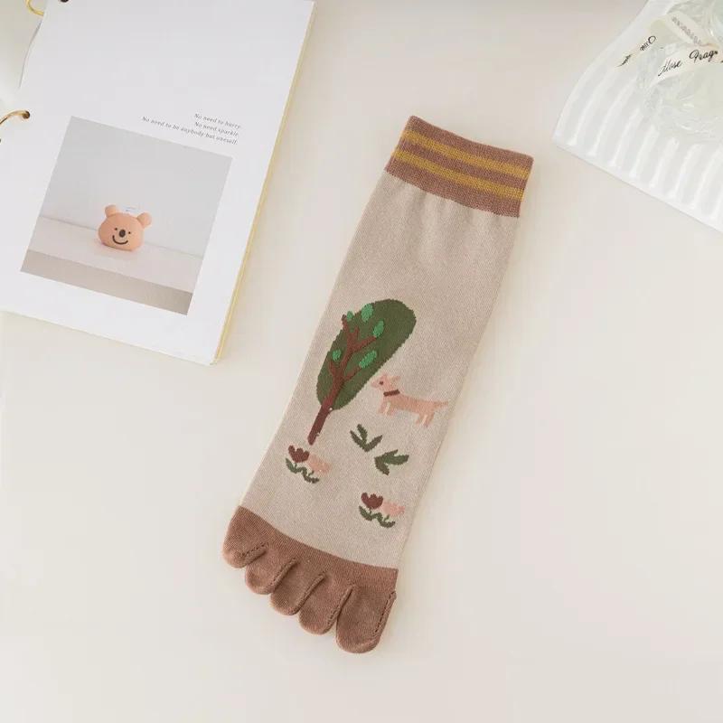 Nouveaux chaussettes mi-mollet respirantes absorbant la sueur à cinq doigts pour femmes, chaussettes à orteils séparés, chaussettes étudiantes mignonnes de dessin animé pour filles