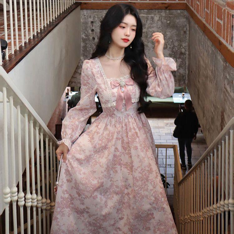 Sanftes Kleid im französischen Stil mit süßen langen Ärmeln für Damen, dehnbares Innenfutter, Ankunft im Herbst, Feensystem-Kleid