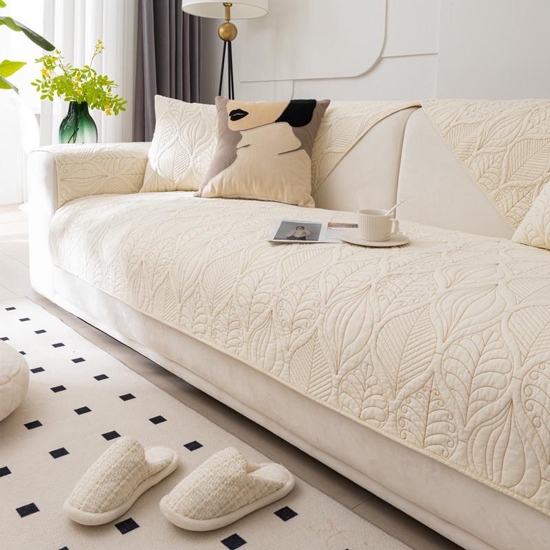 Cotton Quilted Non-Slip Leaf Sofa Cushion for All Seasons