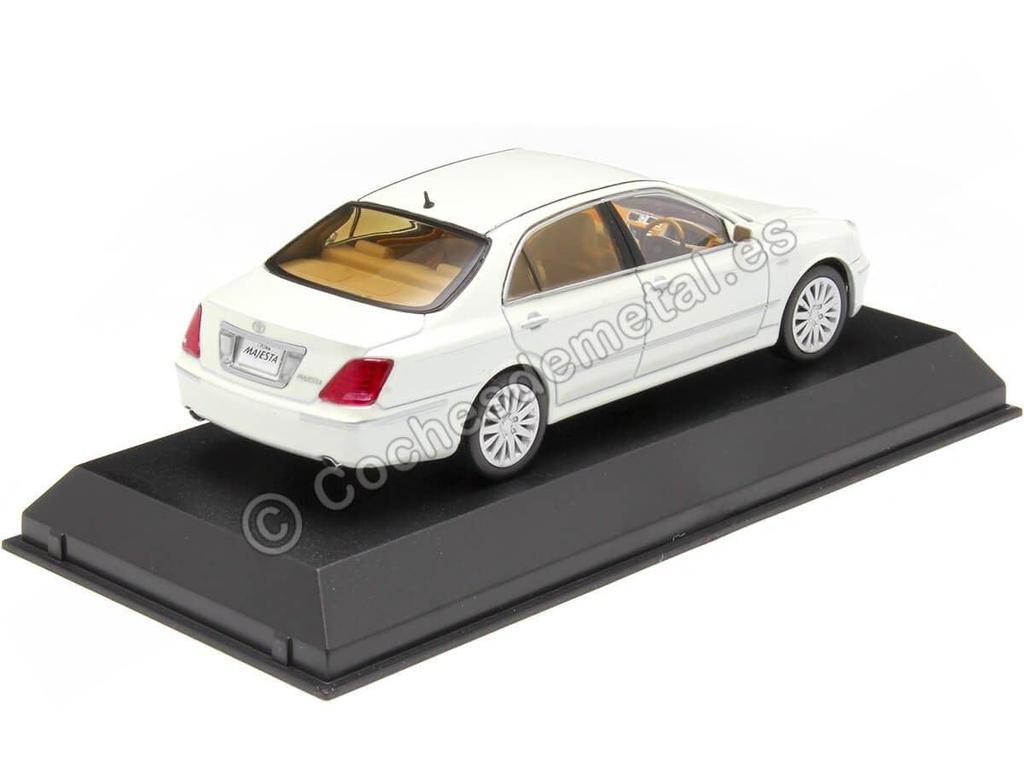 Kyosho Original Toyota Crown Majesta White Pearl Finished Product 1/43