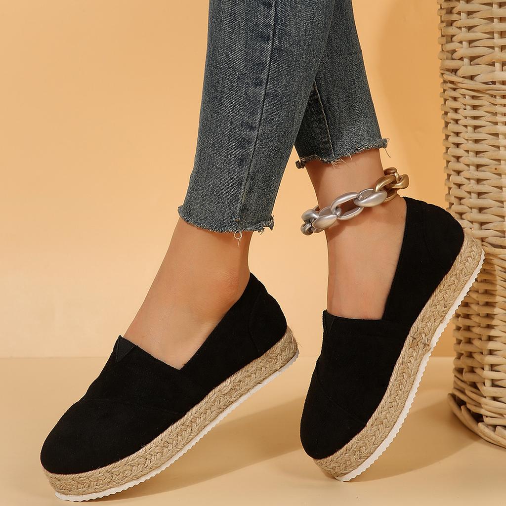 Women Sneakers Stylish and Trendy Footwear Fashion Sneakers Comfortable Forward Loafers Shoes Casual Slip Grass Shoes for Women