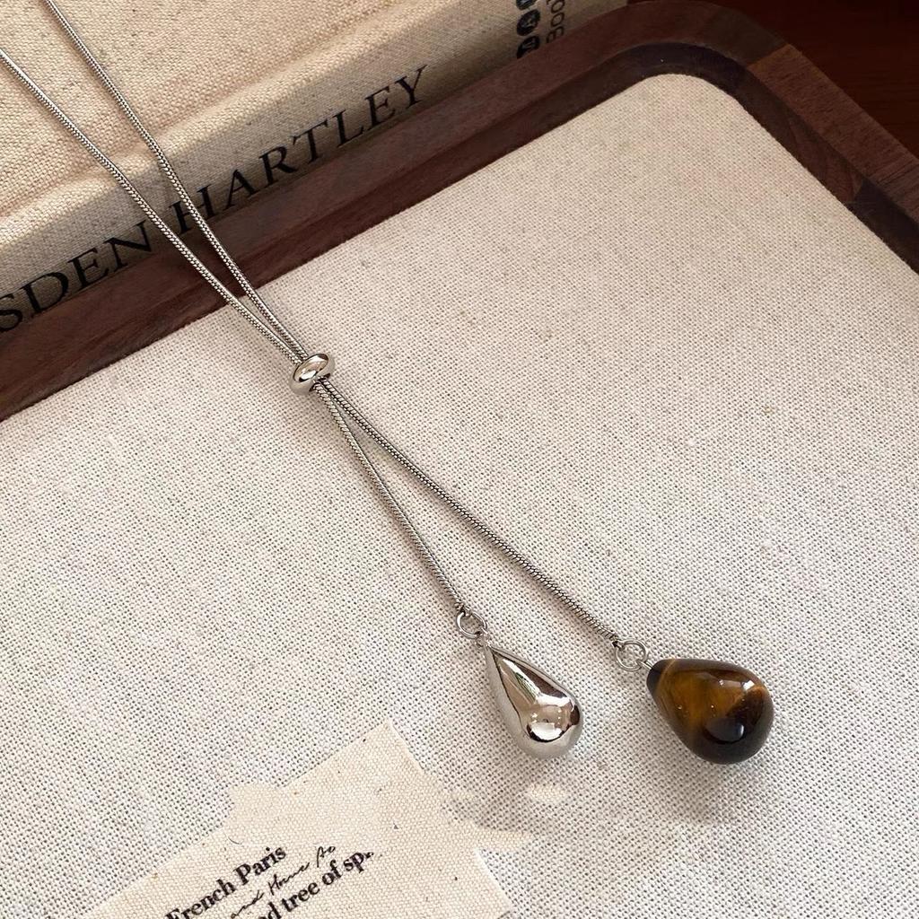 Maillard Tiger's Eye Stone Retro Water Drop Necklace Premium Light Luxury 2026 Temperament New Design Sweater Fashion Accessories