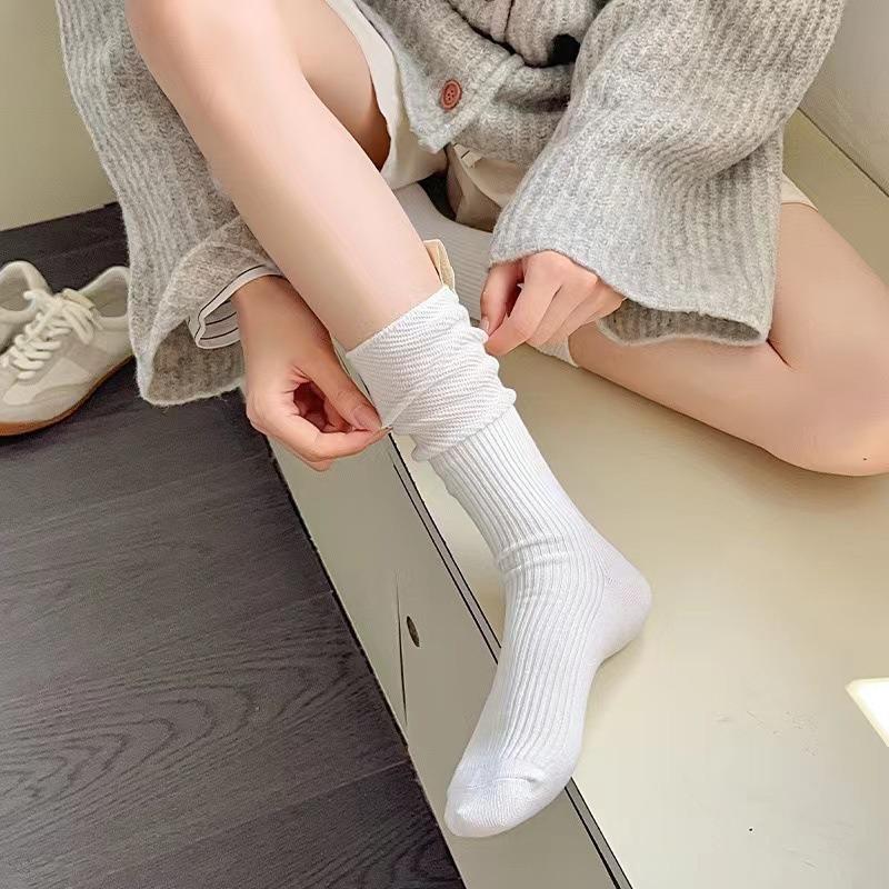 5 Pairs of Women's Solid Color Fashion Versatile Tube Stack Socks