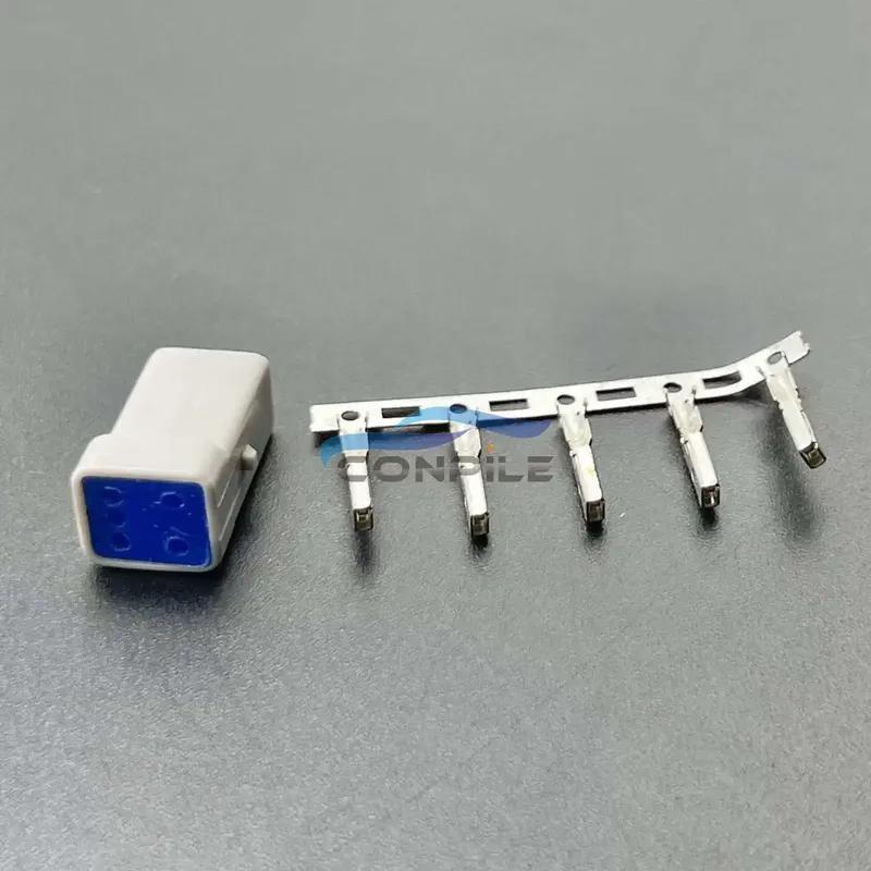 

For Mercedes-Benz blind spot lens plug new shell connector housing module connector