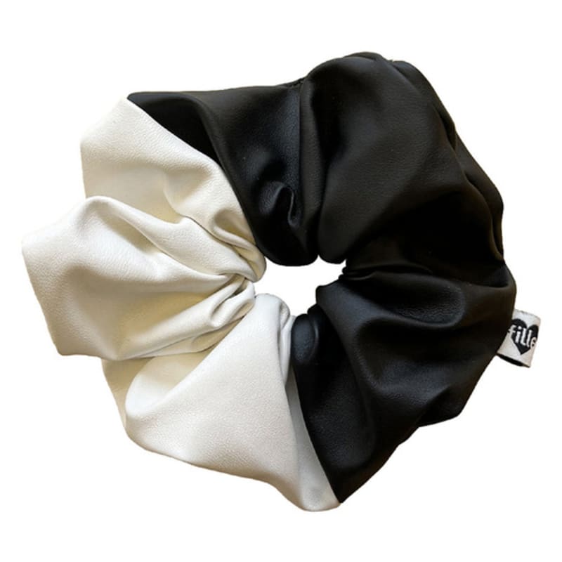 

Camille Scrunchie Girl - Black & Ivory Message Card - Not Selected