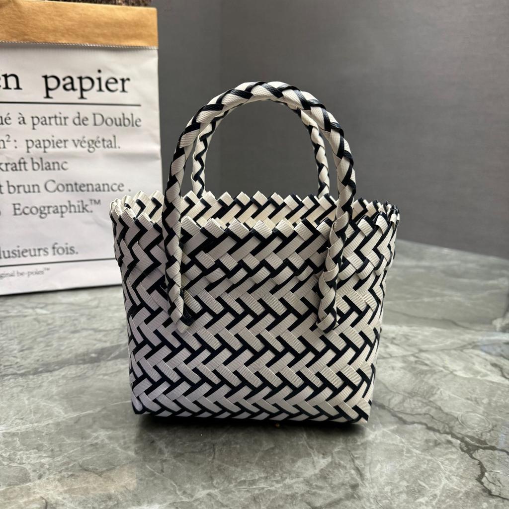 Plastic Woven Handbag Woven Basket Souvenir Basket Bag Beach Women's Bag