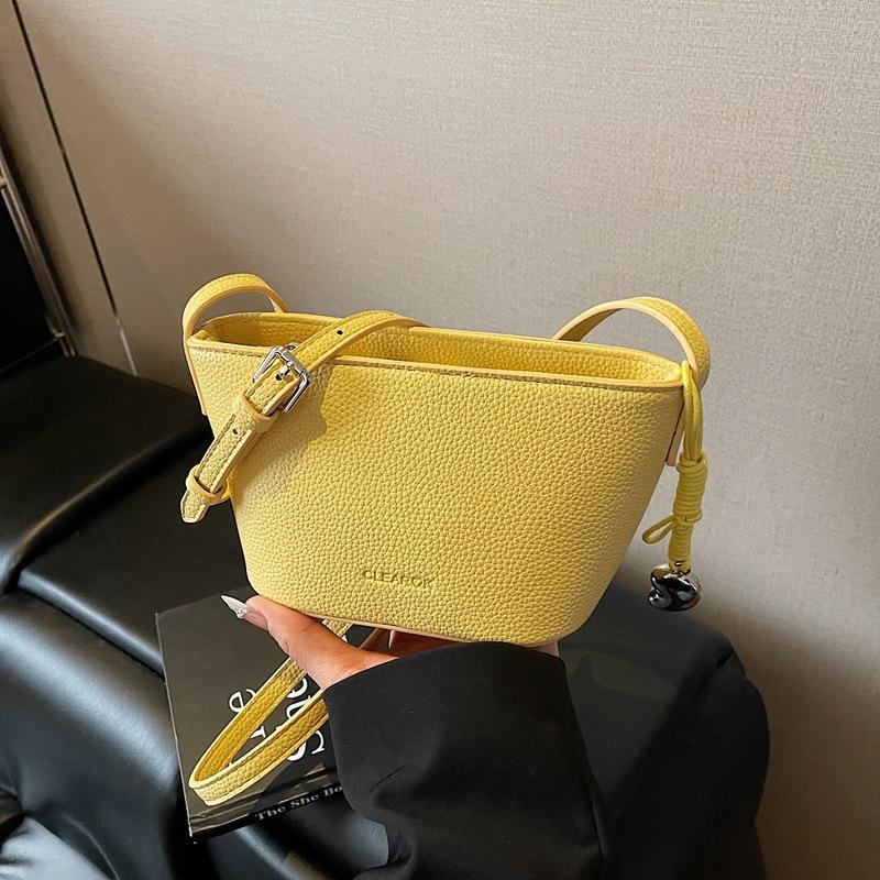 This Year's Popular Small Bag Women's Summer 2025 New Simple and Versatile Shoulder Messenger Bag Korean Version Bucket Bag
