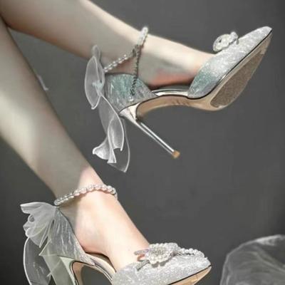 Hohle Stiletto Silber High Heels Damen Hochzeitsschuhe 2025 neue Kristallschuhe Erwachsenenkleid Hochzeitskleid zwei Tragevarianten Brautschuhe