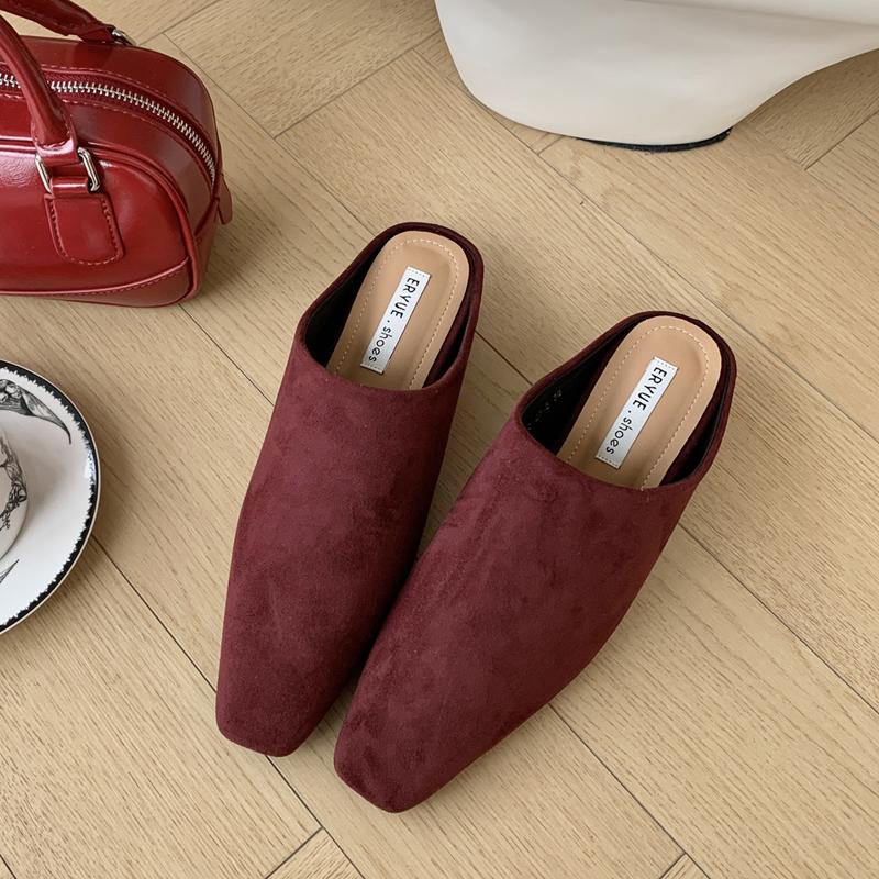 Móda SUOJIALUN Podzim Nová Značka Dámské Pantofle Módní Kulatá Špička Nazouvací Dámské Elegantní Nazouvací Muly Boty Měkký Plochý Podpatek Nazouvací Boty