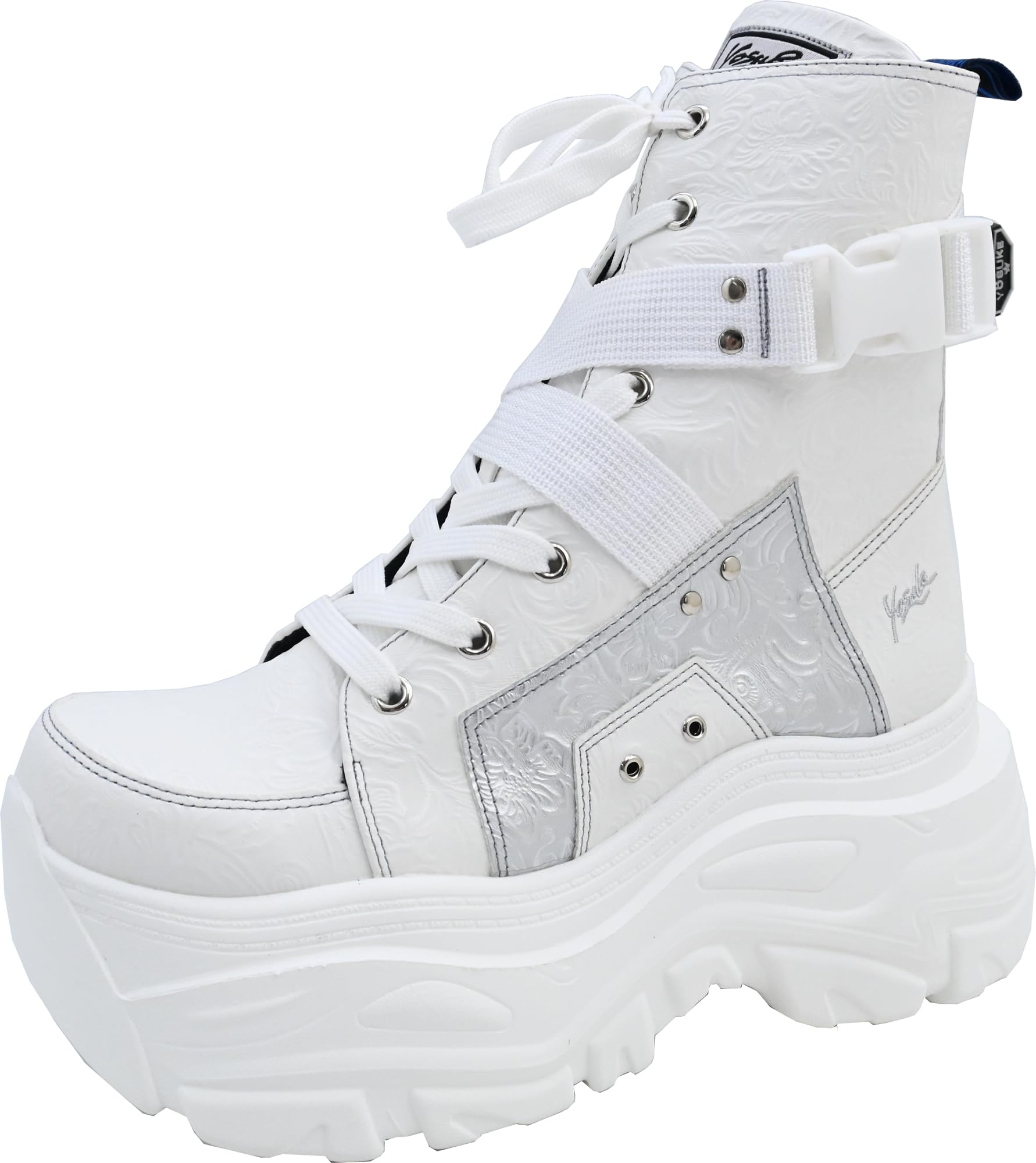 Короткие ботинки на шнуровке на толстой подошве 14240₽