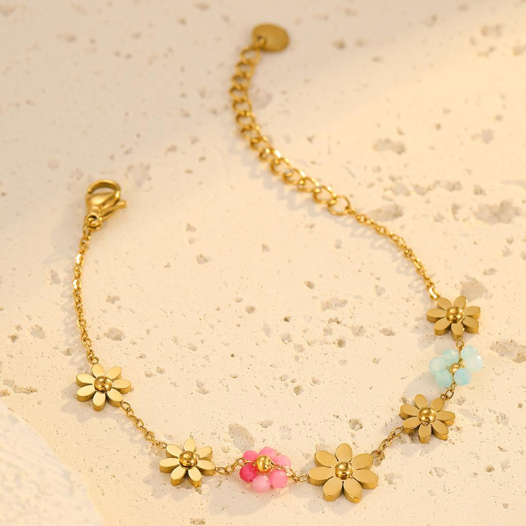GEMCHIC Women's Colorful Flower Beaded Bracelet Fashion Simple Luxury Jewelry