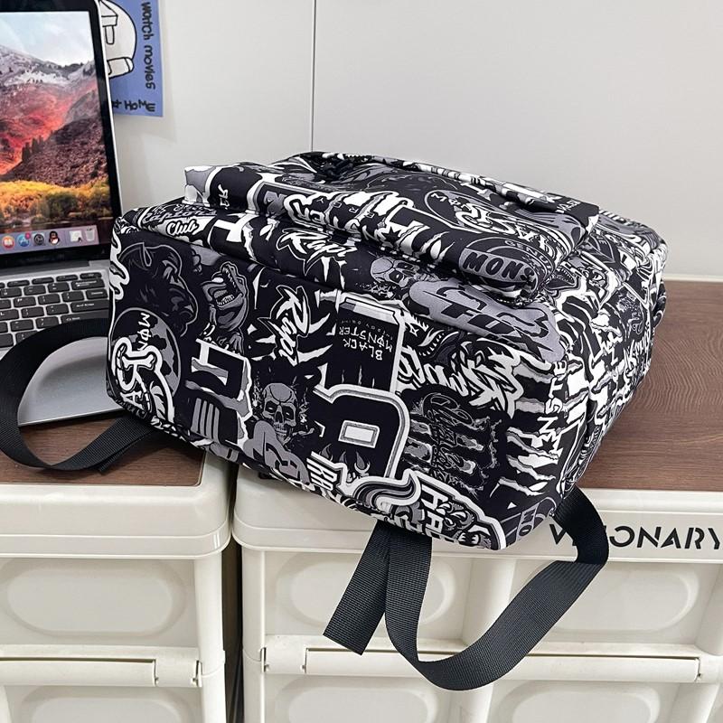 Middle School Students' Large Capacity School Bag Unisex Waterproof Backpack Graffiti Print Backpack